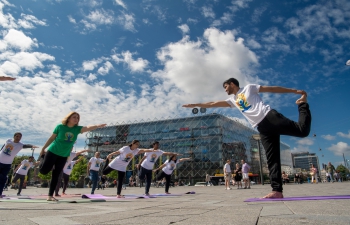 The iconic City Hall Square 'Radhuspladsen' in Copenhagen came alive as yoga lovers demonstrated with high enthusiasm, asanas and pranayam to celebrate IDY2022