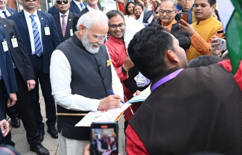 Rousing welcome of Hon'ble PM Shri Narendra Modi by the Indian community in Denmark