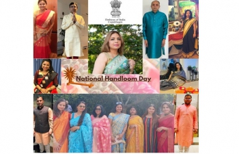 To honour our weavers & artisans who preserve the rich legacy of India’s traditional handlooms with their skills & talent, Amb Pooja Kapur & the EoI, Copenhagen team proudly wore different weaves of India to celebrate #NationalHandloomDay! #MyHandloomMyPride #VocalForLocal #KnowYourWeaves #HandloomHeritage.